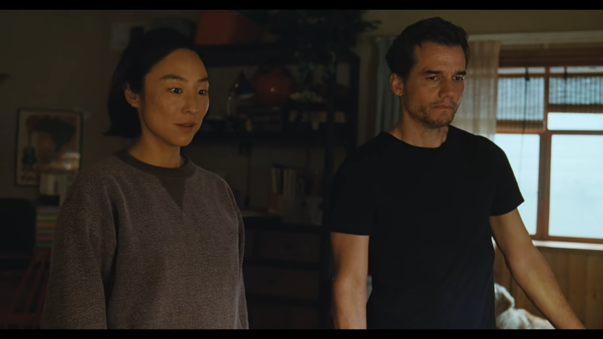 The Last House Review: Greta Lee and Wagner Moura’s Survival Guide with No Emotional Connect